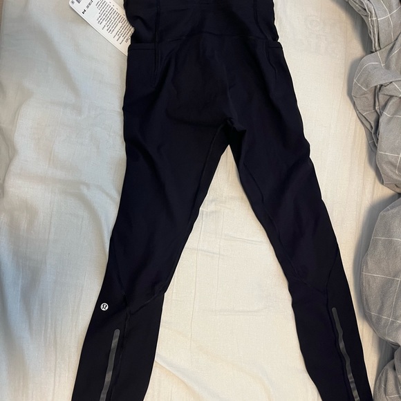 Lululemon Tight stuff tight black size small brand new with tag - Picture 2 of 3